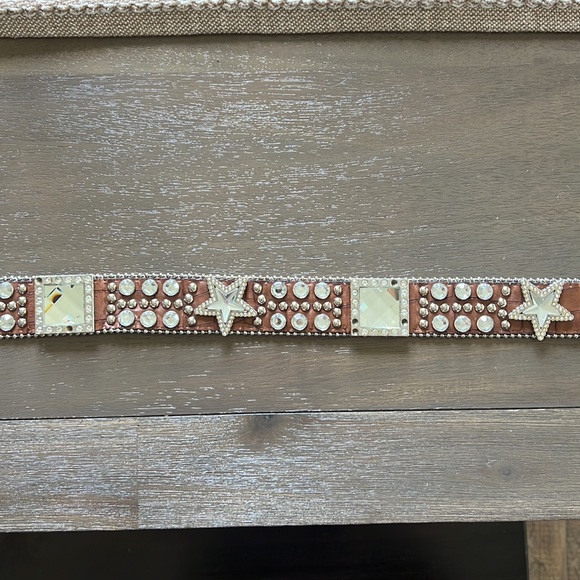 Faux Alligator Western Bling Belt - Picture 2 of 7